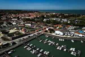 法國男子駕車衝撞行人 釀5傷