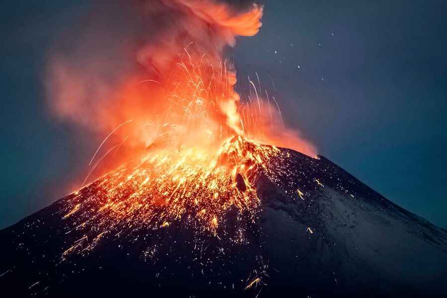 長年冒煙 波波卡特佩特火山近期高度活躍（多圖）