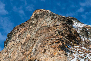 站在馬特洪峰的巨人之肩 挑戰登頂的陡直山壁