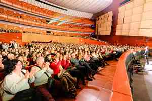 神韻米蘭再爆滿 演出傳遞的訊息引觀眾省思