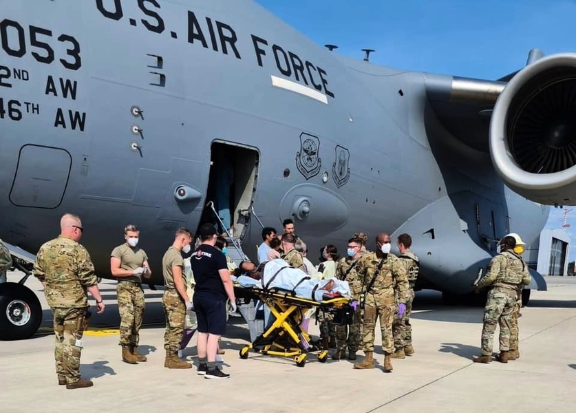 阿富汗孕婦撤離 在美軍C-17運輸機上分娩