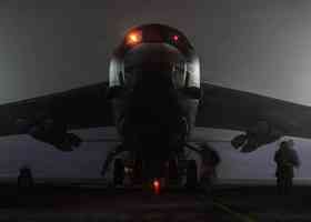 美財長預告:美軍今晚將大規模轟炸伊朗