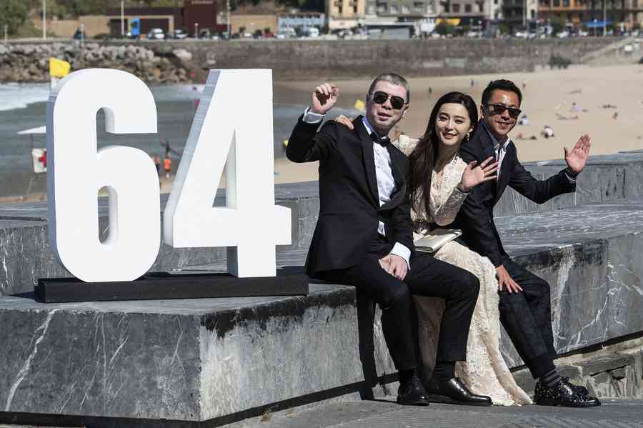 「中國影視第一股」殞落 華誼兄弟深陷泥潭