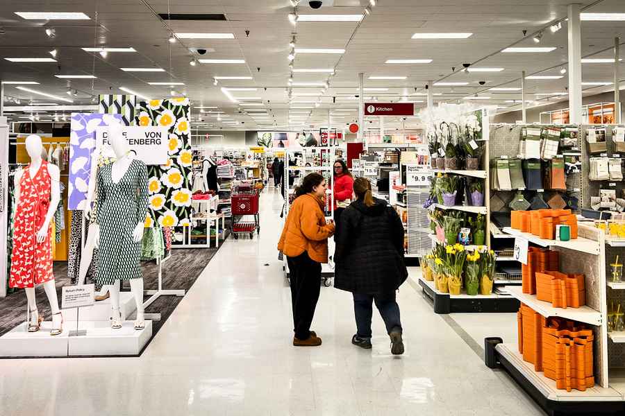 美零售巨頭Target下調財年財務預測