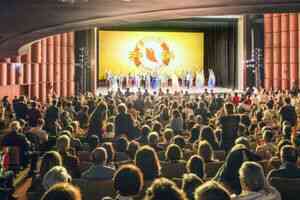 神韻瑞士洛桑連場爆滿 貴族公主、運動名人盛讚