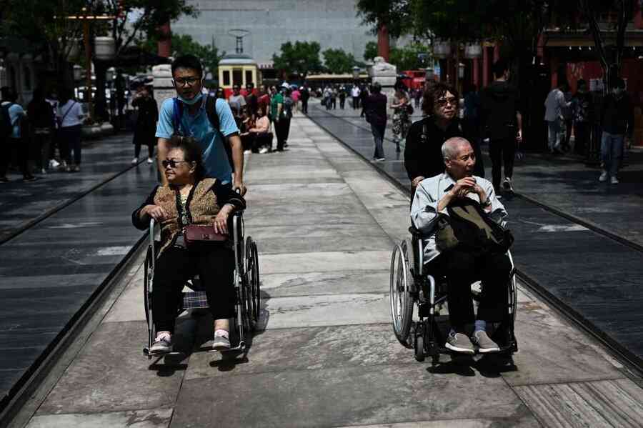 中共的「十五五」規劃如何應對「財富老齡化」？