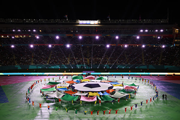 2023年7月20日,2023澳新女足世界盃(FIFA Women's World Cup AU/NZ 2023)在紐西蘭奧克蘭正式拉開帷幕。圖為女足世界盃開幕儀式上的歌舞表演。(Buda Mendes/Getty Images )