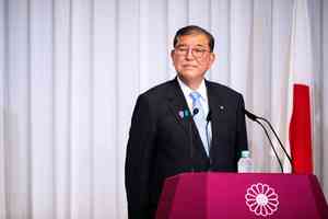日本首相石破茂表示「無意戀棧職位」