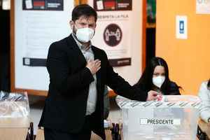 智利總統大選 35歲左翼候選人鮑里克當選