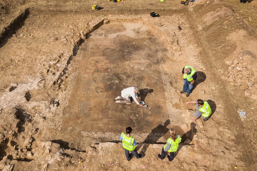 英國出土1700年前馬賽克畫 描繪特洛伊戰