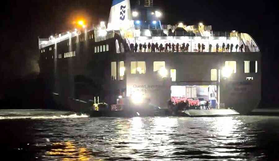 韓國客輪觸礁擱淺 船上267人全部獲救