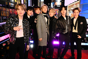 BTS摘2021告示牌音樂獎四獎 刷新自身紀錄