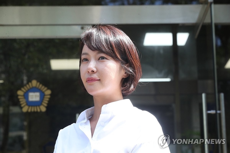 黃正音因挪用43億韓圜案 前東家解約撇清責任