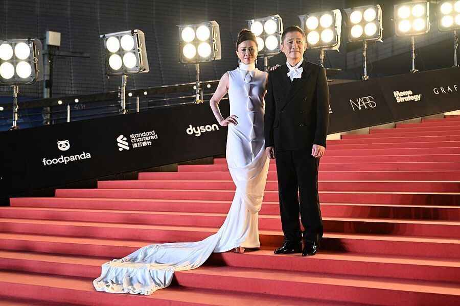 劉嘉玲幽默點評五準影帝外表 頒獎禮全場笑翻