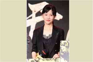 網紅「PAPI醬」諷春晚審查 影片遭全面下架