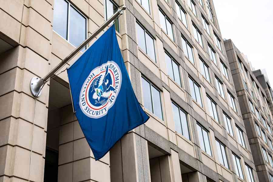 外籍人士在美國不隨身攜帶移民證件或被罰