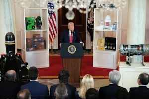 企業領袖齊聚白宮 特朗普稱獲8萬億美元投資