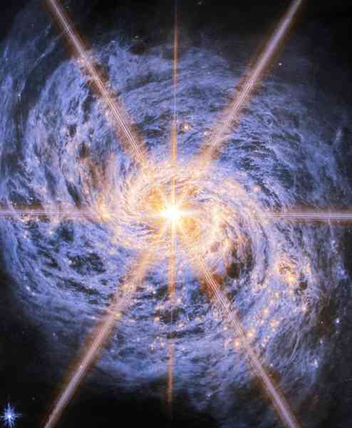 韋伯望遠鏡在遙遠星系核心發現奇異結構
