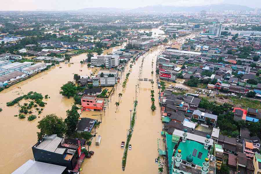 東南亞洪災奪命近600人