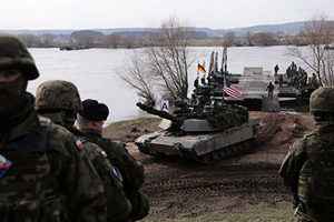因應俄無人機威脅 烏克蘭從前線撤回M1坦克