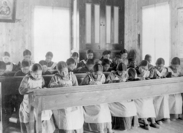 加拿大土著學校發現集體墳墓 埋215兒童遺體