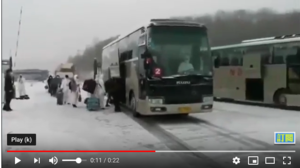 【現場影片】俄羅斯華人入境 中俄客車交接
