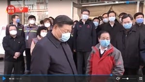 北京封城後 習近平戴口罩首次視察疫情