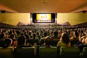 神韻墨爾本首場爆滿 州議員讚佩真善忍理念