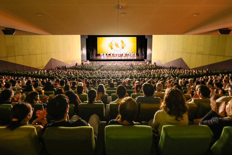 神韻墨爾本首場爆滿 州議員讚佩真善忍理念