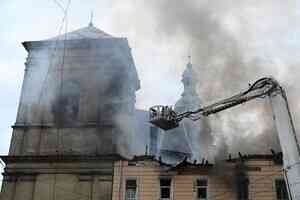 俄向烏克蘭發射400架無人機 北約戰機急升空