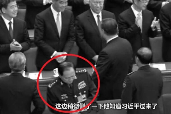 李燕銘：習失軍權公開化？中共軍方六大異常