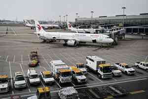 中國三大航空公司半年預虧近90億 暑運遇冷