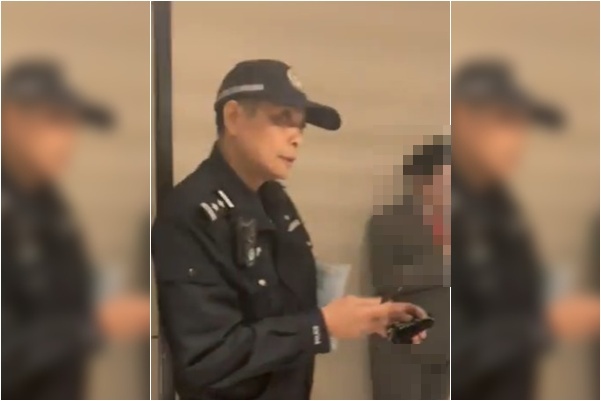 盧思位住宿深圳酒店 遭警察強行查驗身份