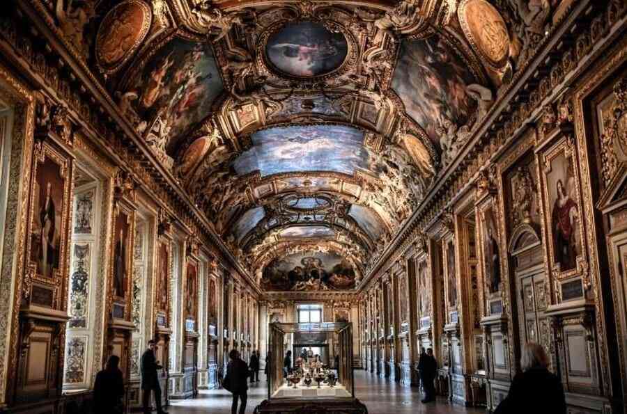 羅浮宮法國遺產之劫 失竊珠寶背後的閃亮故事