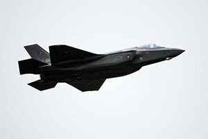 跨五千英里傳機密數據 F-35戰機創新里程碑