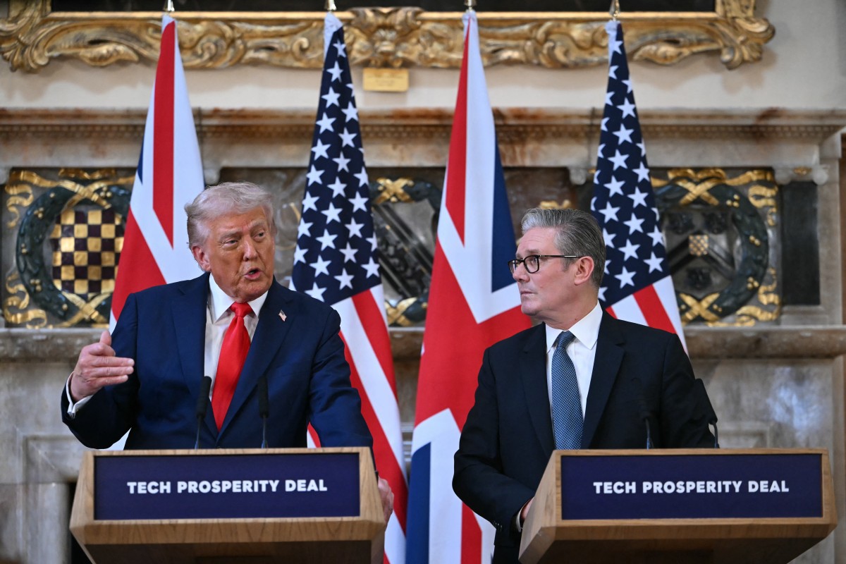 2025年9月18日,美國總統特朗普和英國首相施紀賢在英國中部的契克斯(Chequers)會晤後舉行聯合新聞會。(Andrew Caballero-Reynolds/AFP)