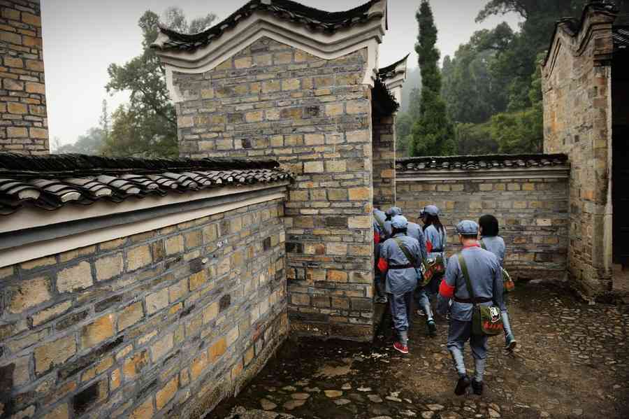 撣封塵：黨史軍史教科書不敢寫的「長征」