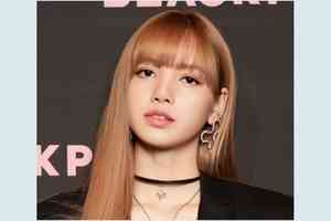 Lisa迎29歲生日 與好友舉辦海灘慶生派對