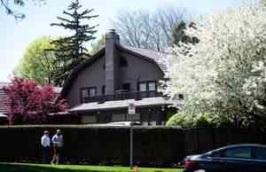 巴菲特擁有巨大財富 為何很低調