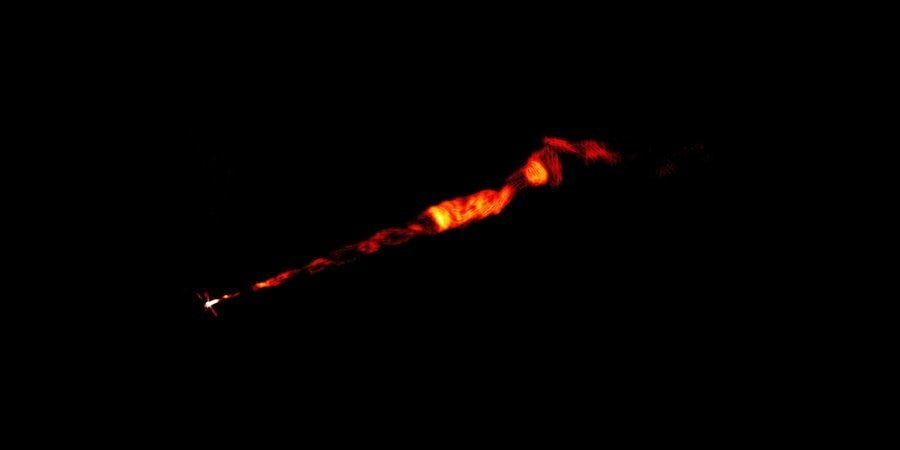 天文學家從巨大星系噴流中發現雙螺旋結構