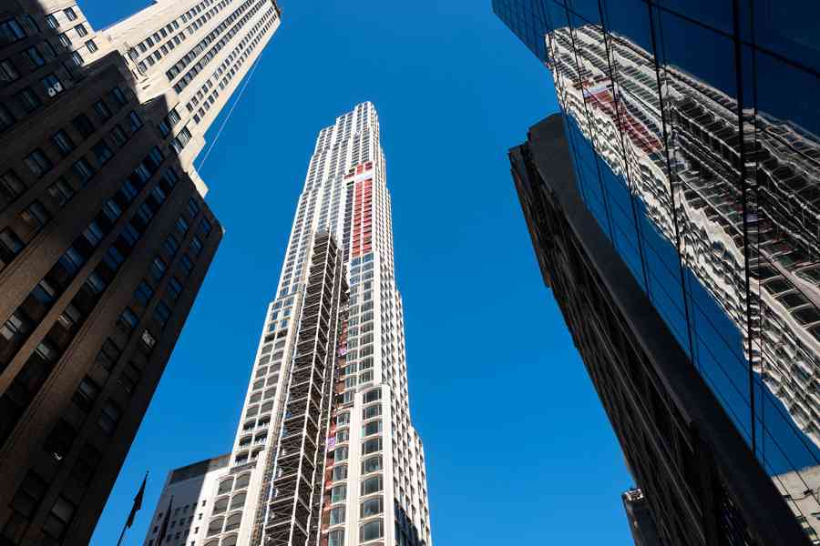 曼哈頓辦公室租賃回暖 成交面積創疫情後新高