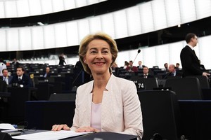 歐盟迎來首位女主席 馮德萊恩對中共強硬