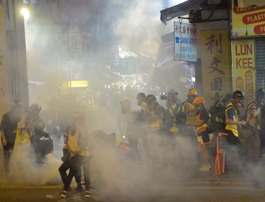 催淚彈致害 前線記者患不治之症 港警也中招