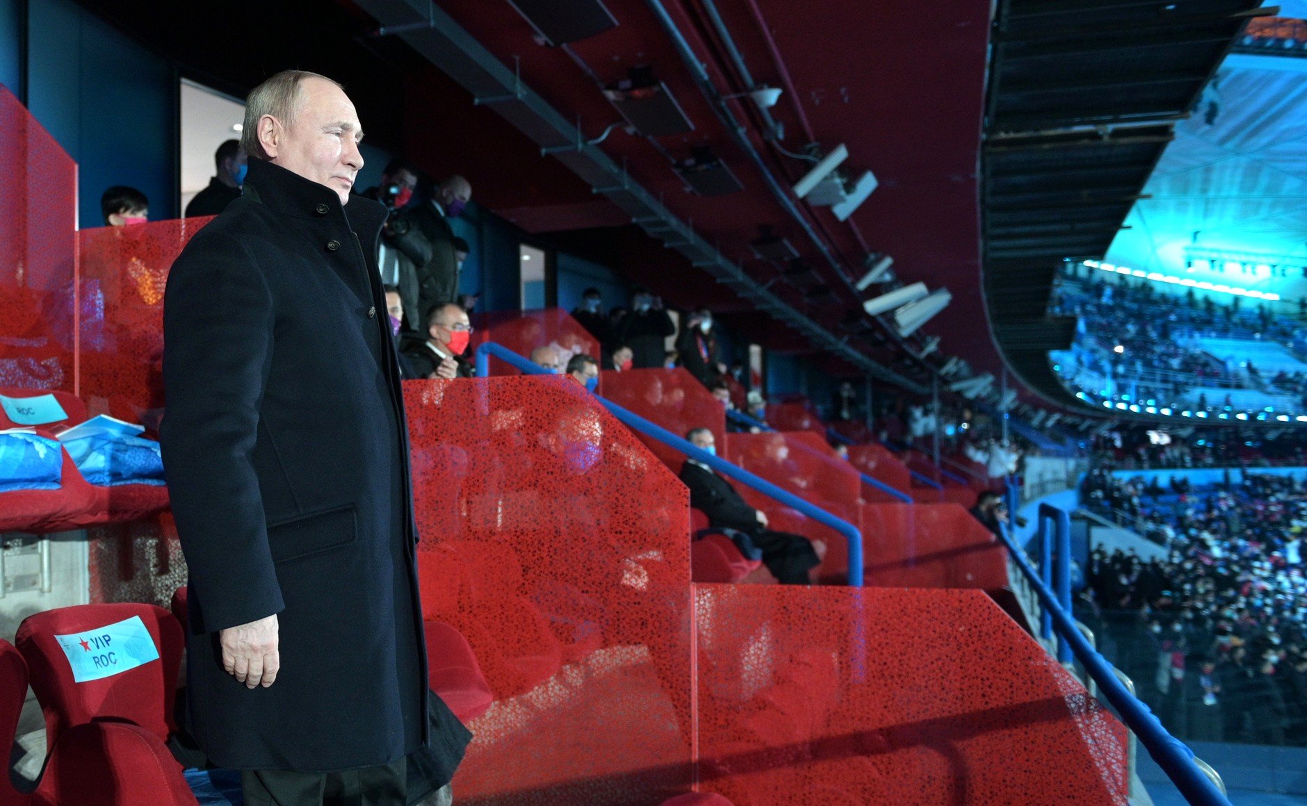 2月4日，俄羅斯總統普京參加北京冬奧會開幕式，被單獨安排在貴賓席互相隔離的隔間裏，沒有出現在習近平的身旁。（克里姆林宮）