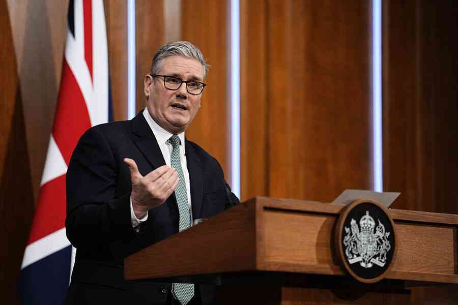 英相訪華團全員帶一次性電子設備 以防竊聽