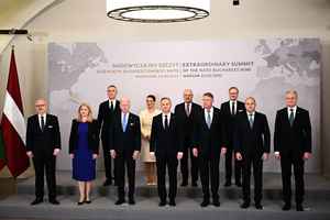 拜登在波蘭會晤東歐九國領袖（多圖）