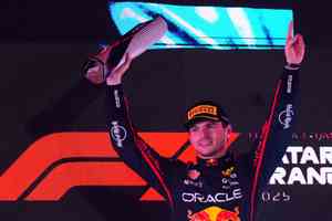 F1卡塔爾:韋斯達賓登頂 總冠軍爭奪留最後