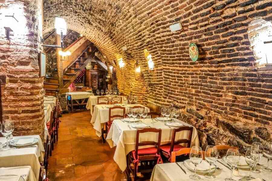 三百年不滅的爐火：探秘世界最古老餐廳