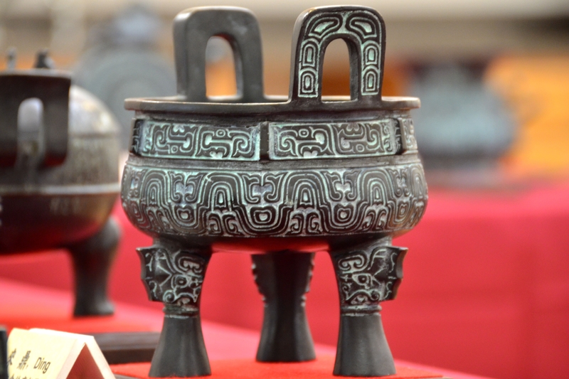 先秦時期皇帝與鼎的故事 鼎真的有靈