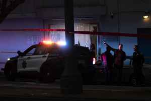 男子駕車闖三藩市中領館中槍亡 警方披露案情